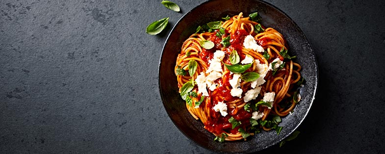 Summertime Spaghetti with Fresh Tomato Sauce